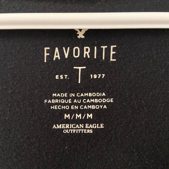 American Eagle Outfitters Black T-Shirt - Picture 3 of 4